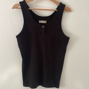 Rib knit organic cotton Everlane button tank